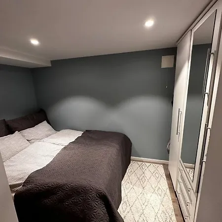 아파트 Basement With Parking 올레순